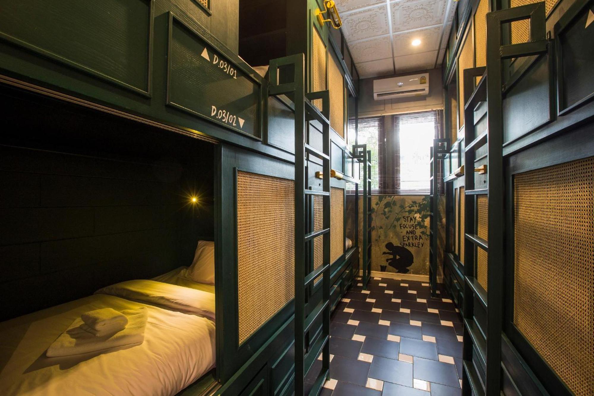 Azure Hostel Bangkok Kültér fotó