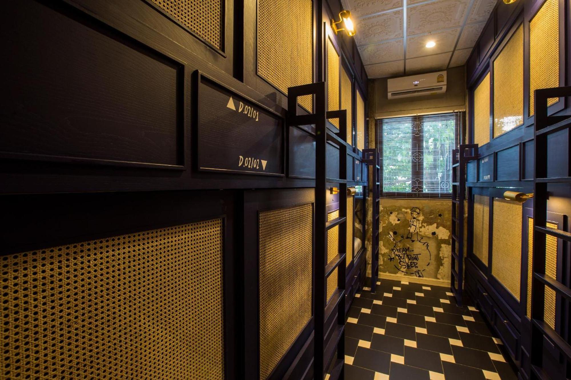 Azure Hostel Bangkok Kültér fotó